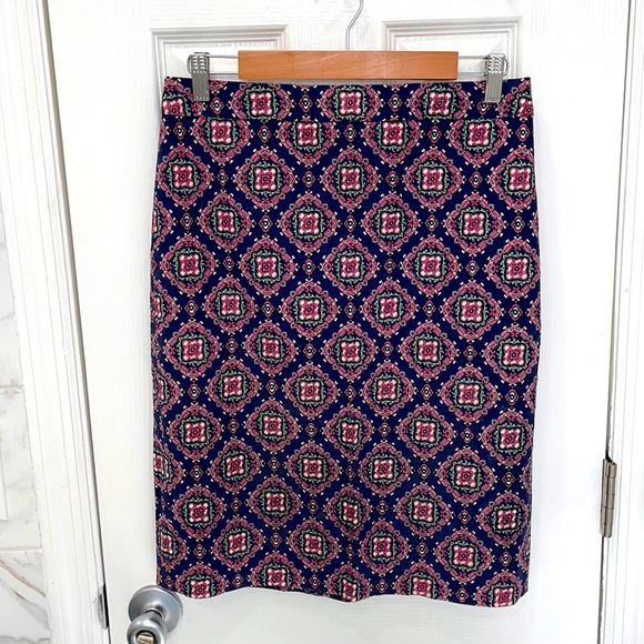 J. Crew Dresses & Skirts - J Crew pencil skirt